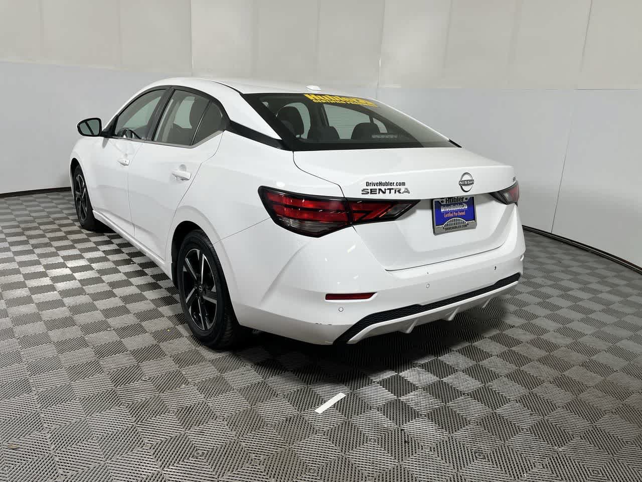 Used 2024 Nissan Sentra SV FWD image 6