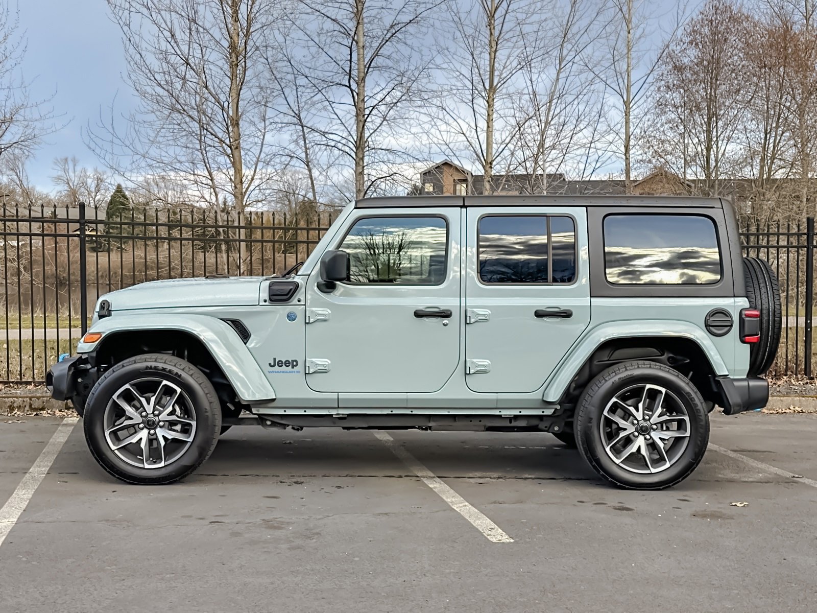 Used 2024 Jeep Wrangler Unlimited w/ Convenience Group image 6