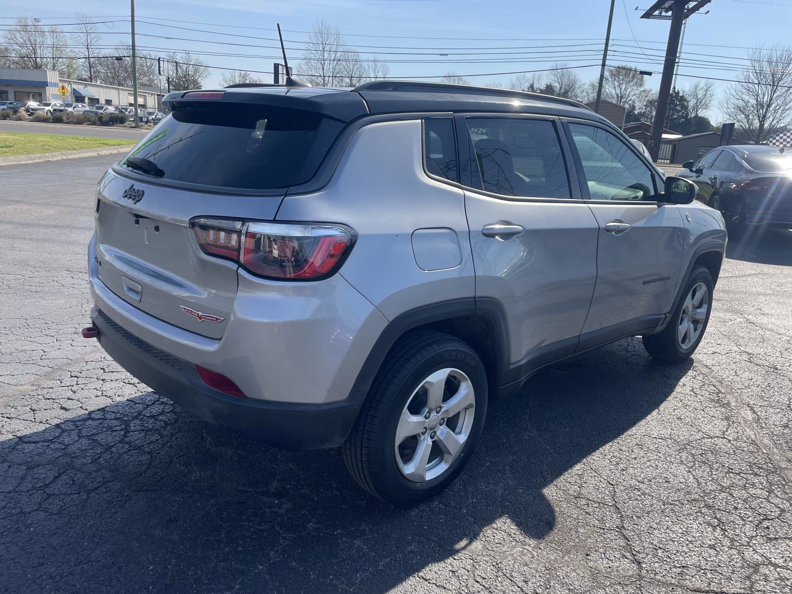 Used 2020 Jeep Compass Trailhawk image 4