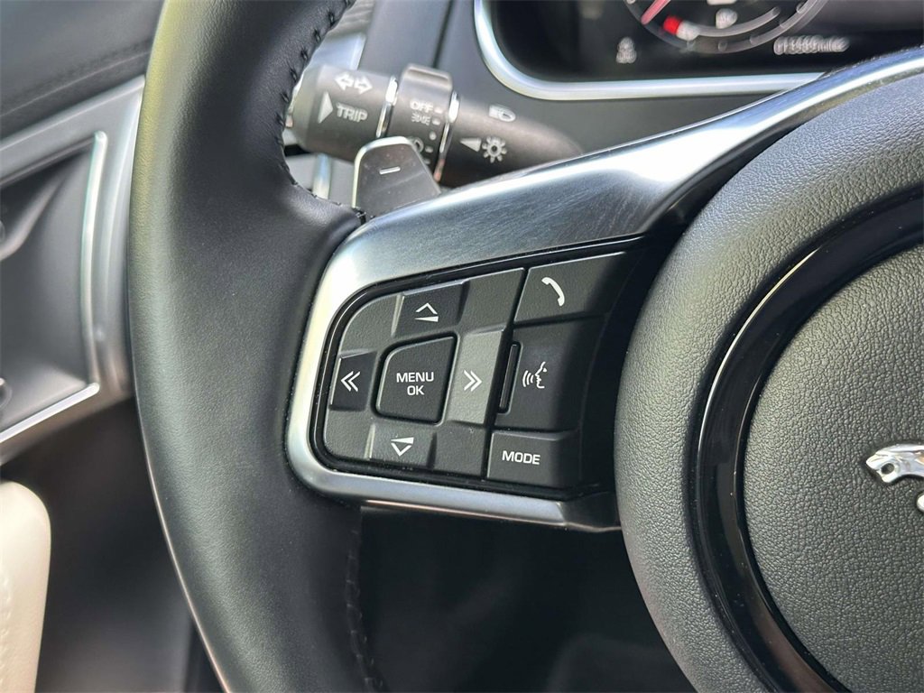 Used 2023 Jaguar F-TYPE Coupe image 21