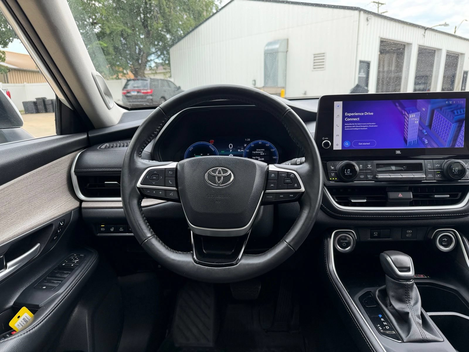 Used 2024 Toyota Grand Highlander AWD Hybrid image 13