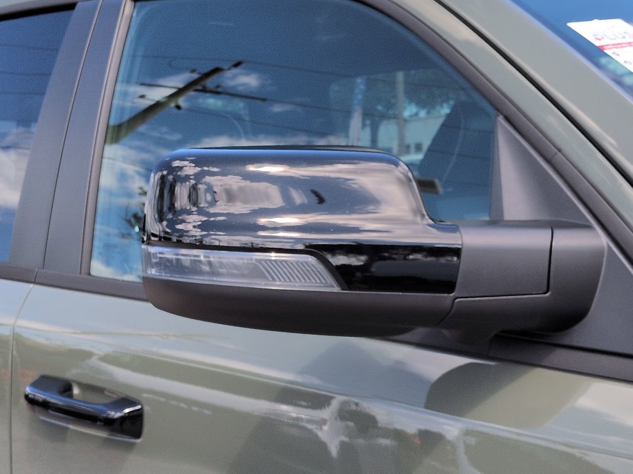 Used 2026 RAM 1500 Laramie w/ Night Edition AWD/4WD image 12