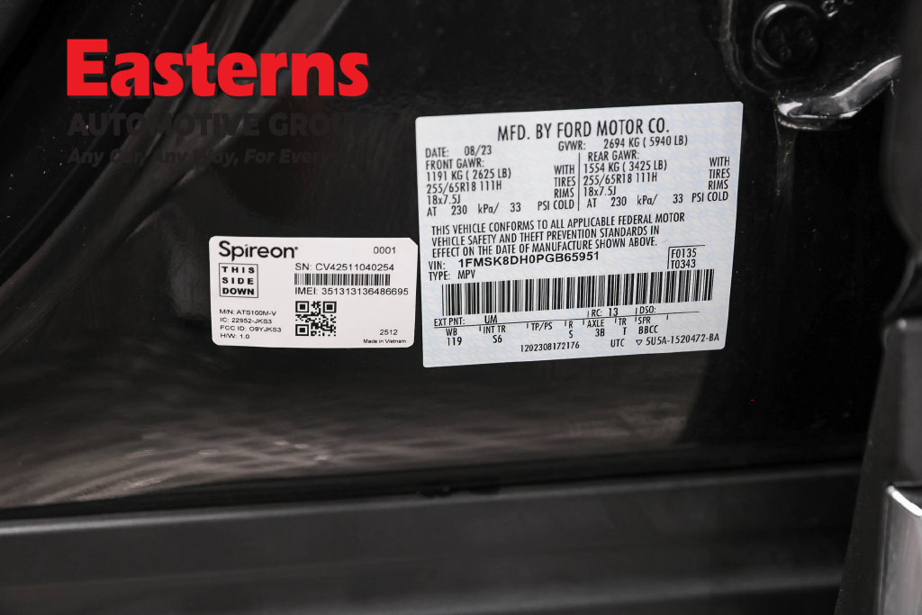 Used 2023 Ford Explorer XLT w/ Equipment Group 202A AWD/4WD image 38