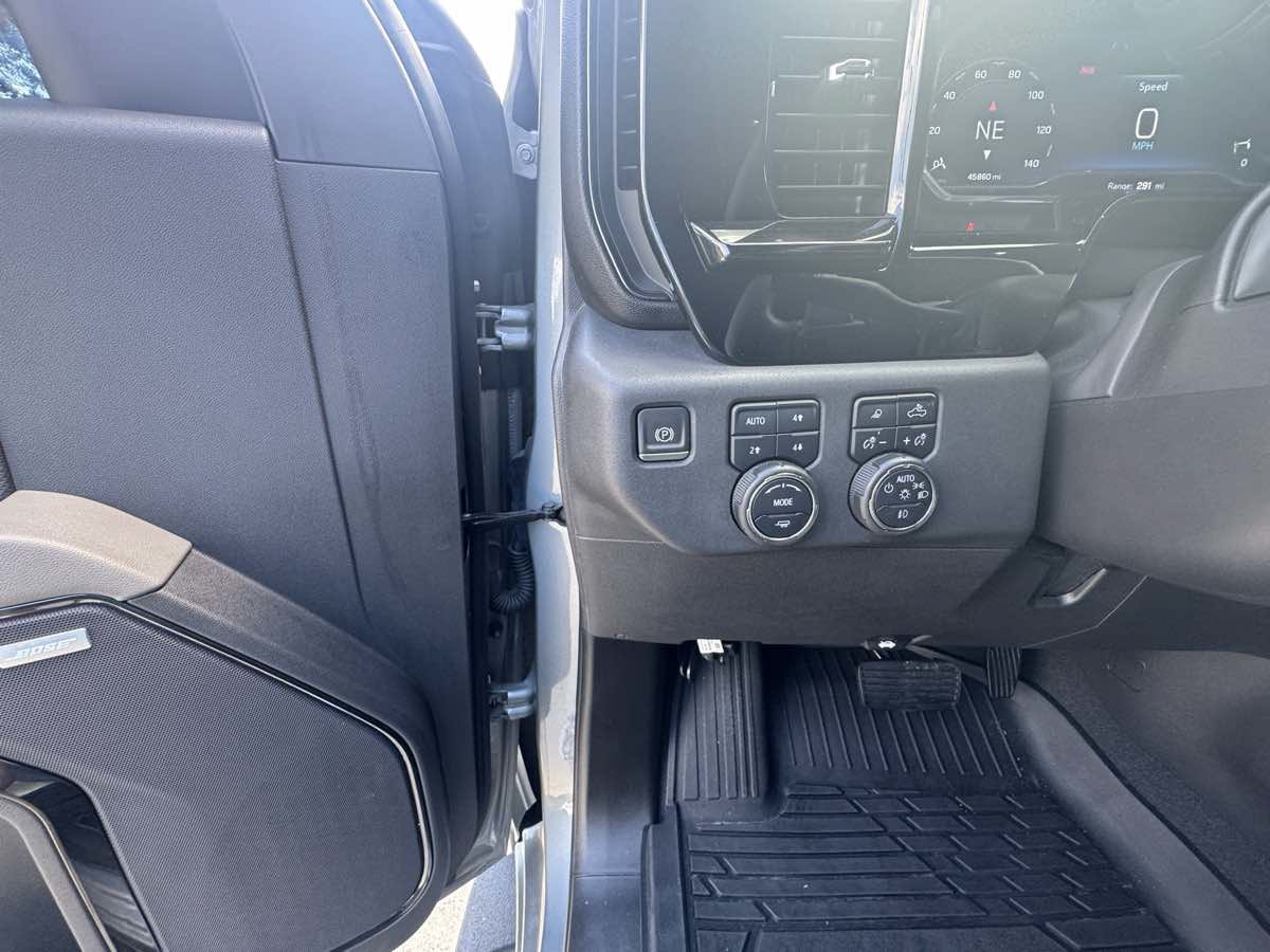 Used 2023 Chevrolet Silverado 1500 ZR2 AWD/4WD image 15