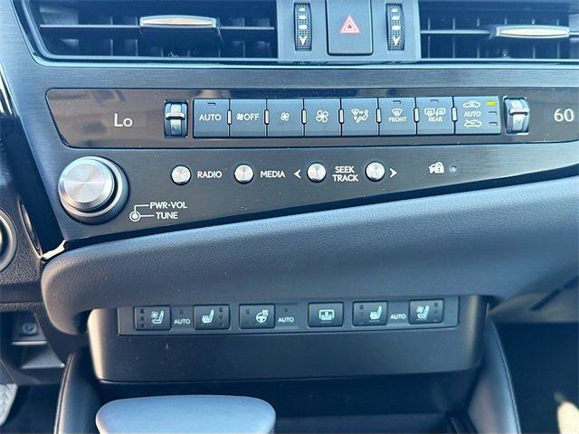 New 2025 Lexus ES 350 Ultra Luxury image 34