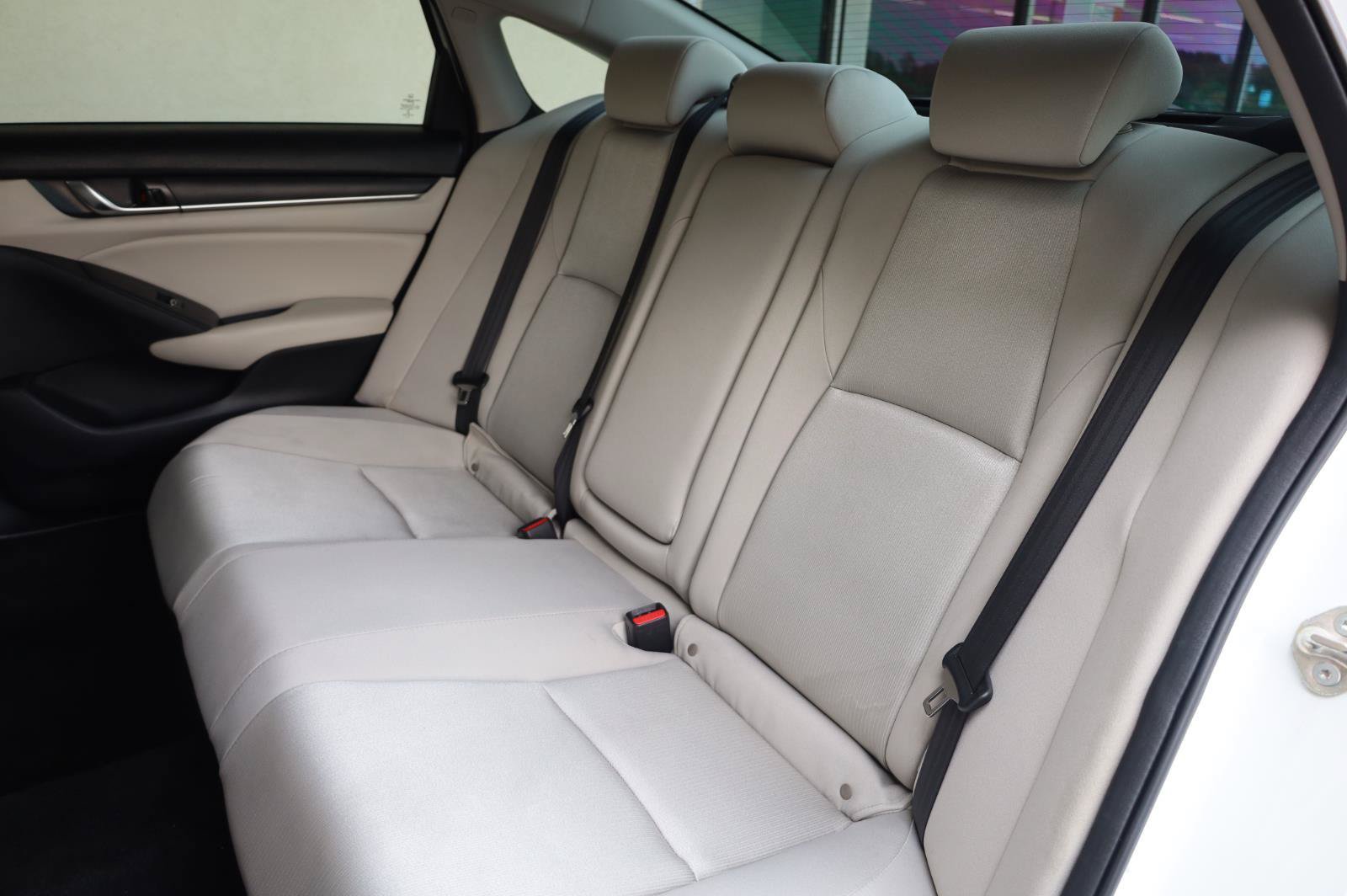 Used 2019 Honda Accord EX image 25