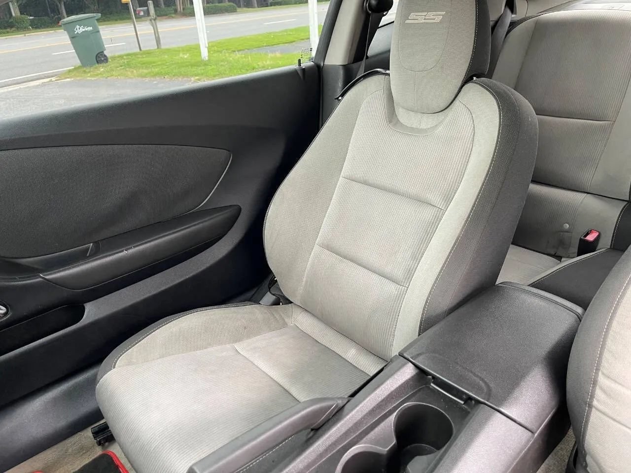 Used 2015 Chevrolet Camaro SS w/ RS Package RWD image 16