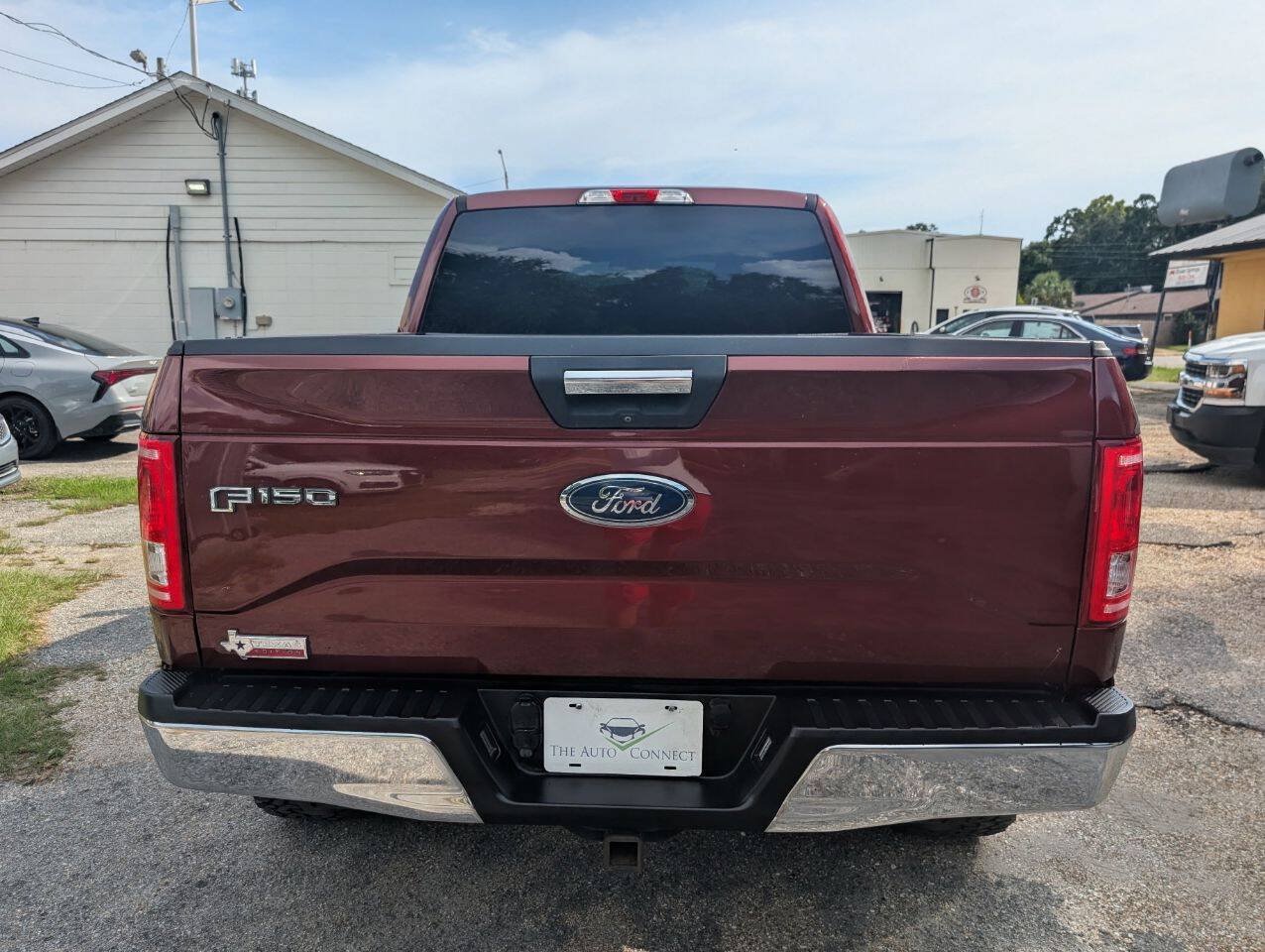Used 2016 Ford F150 XLT w/ Equipment Group 301A Mid RWD image 4