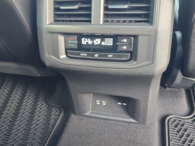 Used 2023 Volkswagen Atlas SEL AWD/4WD image 24