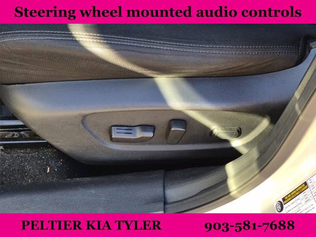 Used 2018 Nissan Rogue SV w/ Sun & Sound Touring Package image 21