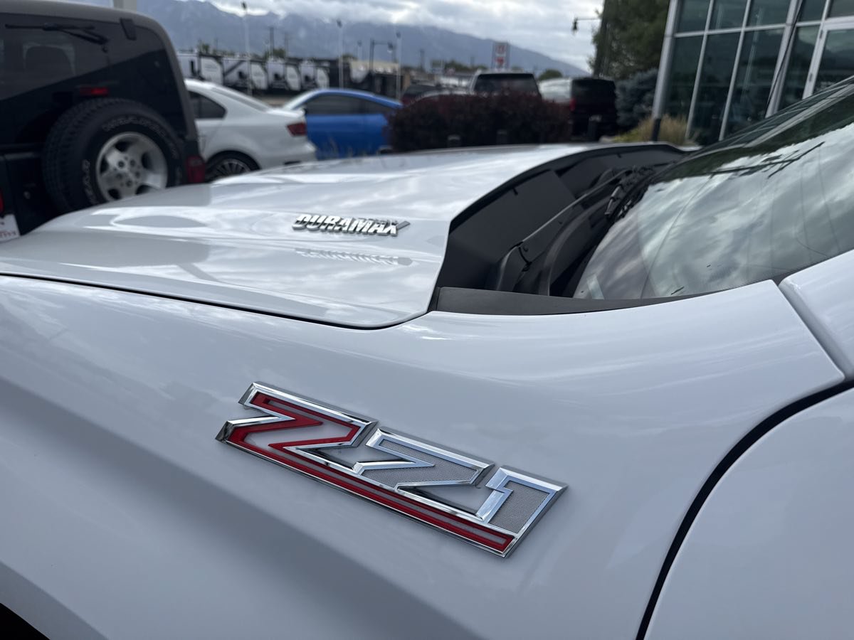 Used 2020 Chevrolet Silverado 1500 LT w/ All-Star Edition AWD/4WD image 12