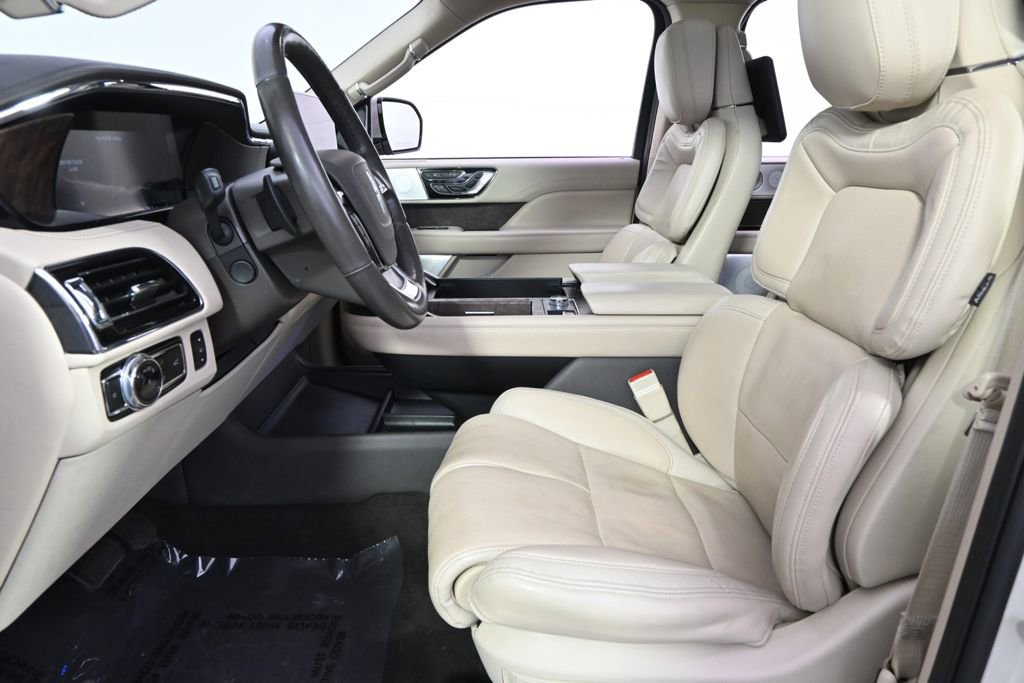 Used 2021 Lincoln Navigator Reserve AWD/4WD image 13