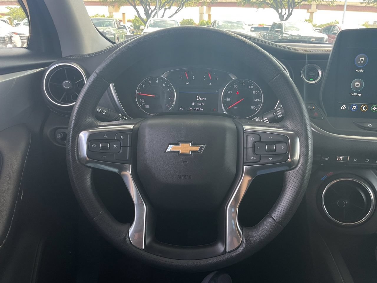 Used 2025 Chevrolet Blazer LT FWD image 25