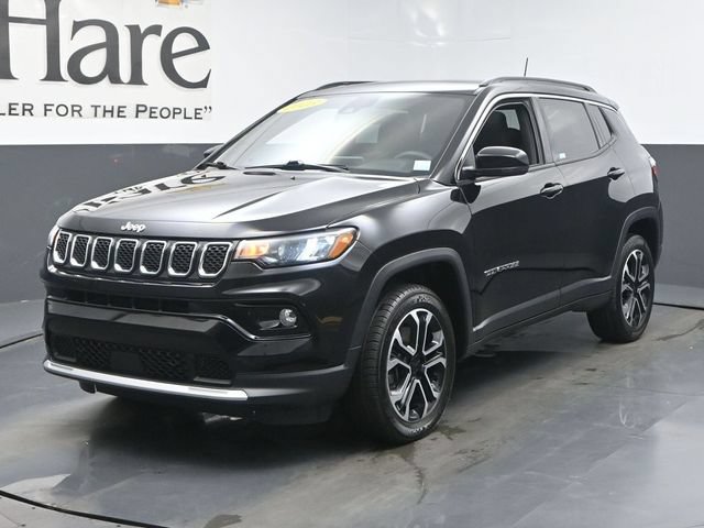 Used 2023 Jeep Compass Limited w/ Sun and Sound Group AWD/4WD image 34