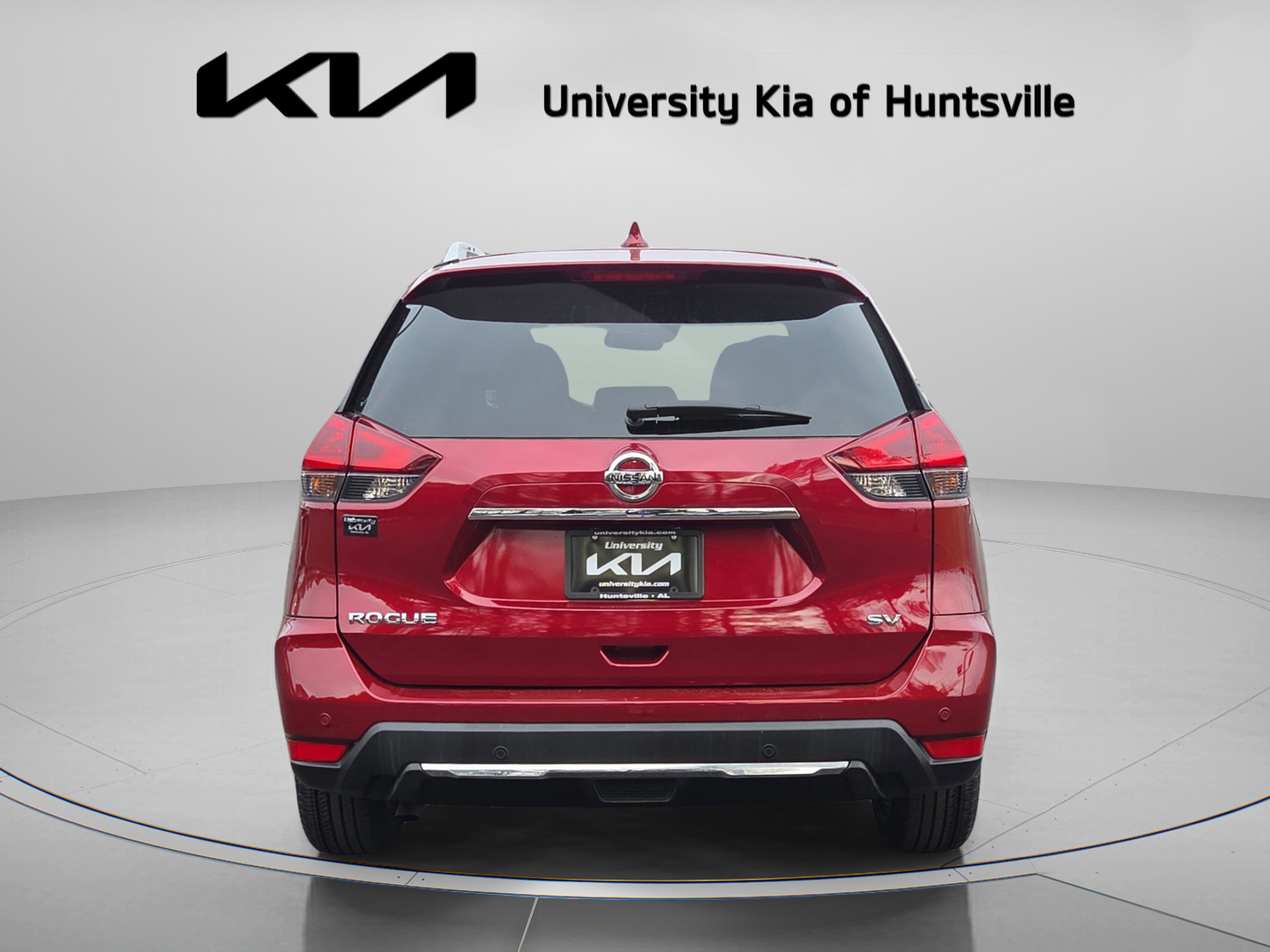 Used 2020 Nissan Rogue SV w/ Premium Package image 6