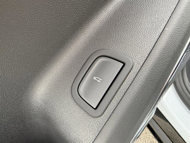 New 2026 Chevrolet Traverse RS w/ LPO, Floor Liner Package image 39