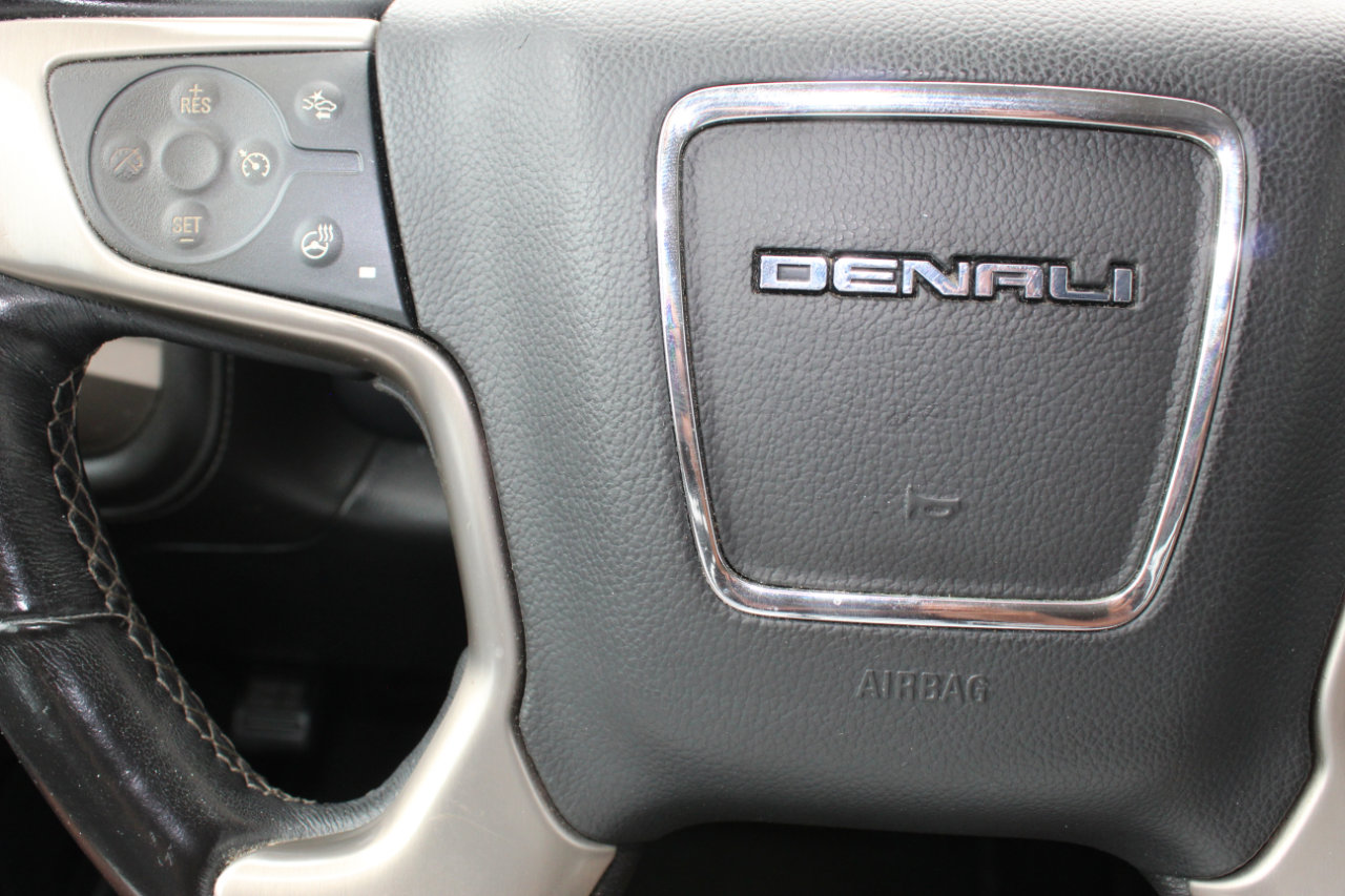 Used 2016 GMC Sierra 1500 Denali w/ Enhanced Driver Alert Package image 29