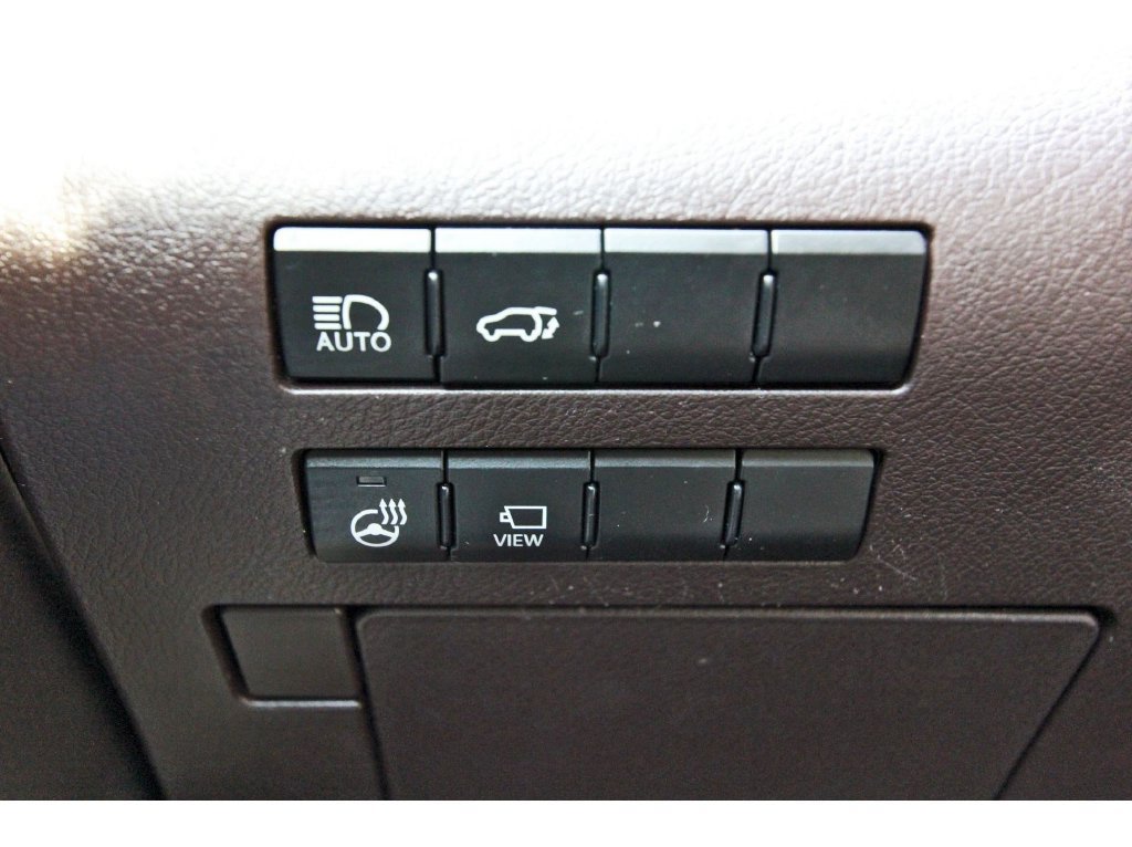 Used 2020 Lexus RX 350L FWD w/ Premium Package image 23