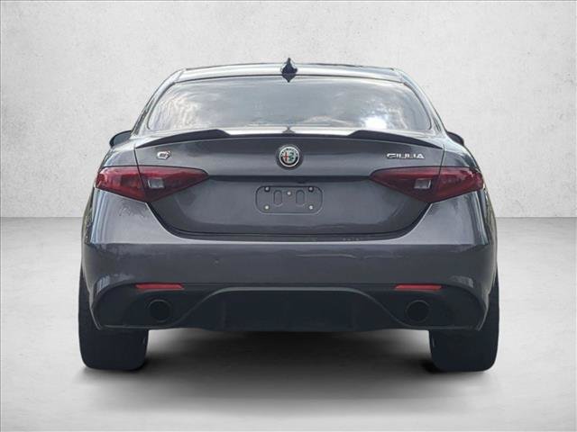Used 2022 Alfa Romeo Giulia Veloce AWD/4WD image 6