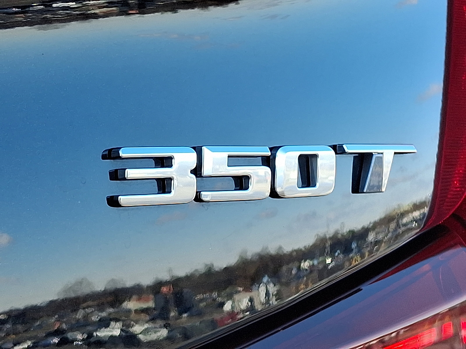 Used 2024 Cadillac XT4 Luxury w/ Cold Weather Package image 31