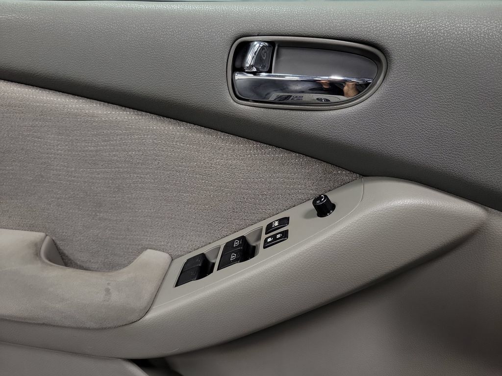 Used 2012 Nissan Altima 2.5 S w/ Convenience Pkg FWD image 18