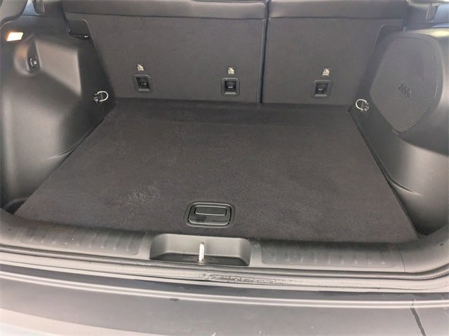 Used 2019 Jeep Cherokee Limited w/ Technology Group image 29