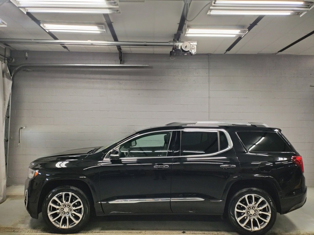 Used 2022 GMC Acadia Denali w/ Denali Ultimate Package image 18