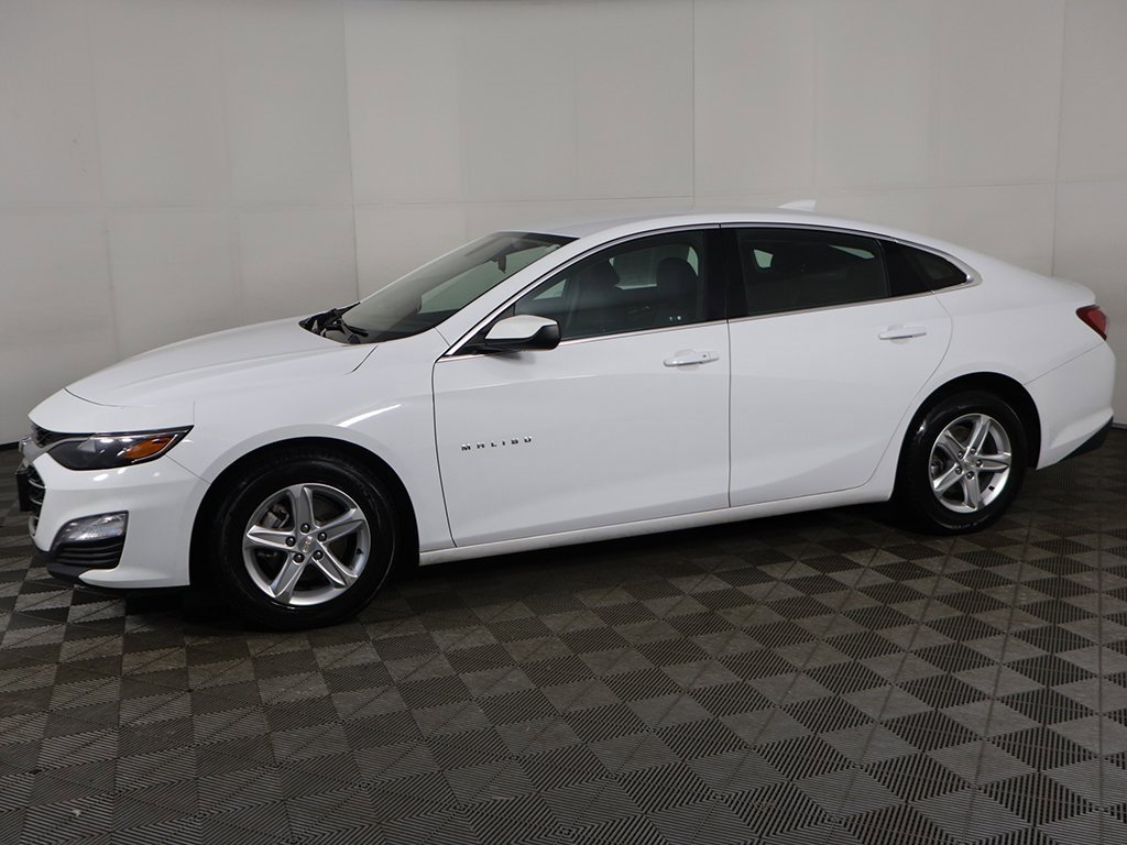 Used 2022 Chevrolet Malibu LT image 15
