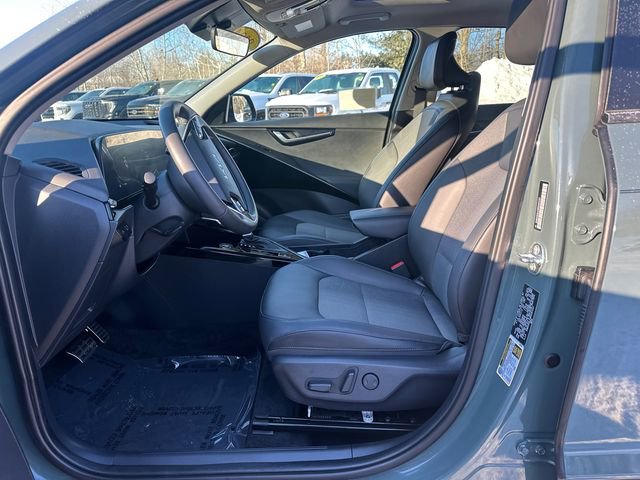 Used 2024 Kia Niro EX Touring image 22