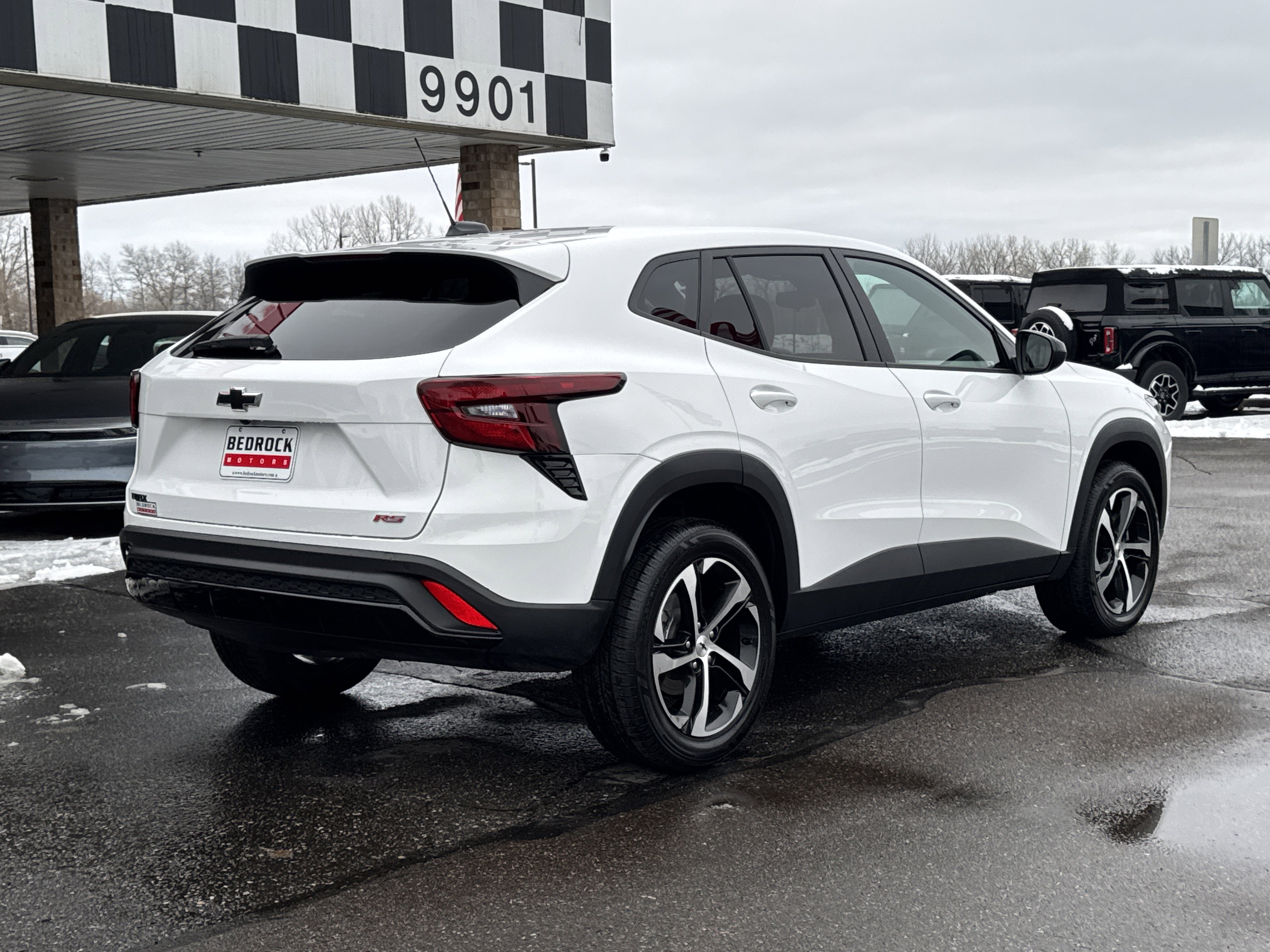 Used 2025 Chevrolet Trax RS w/ Driver Confidence Package image 7