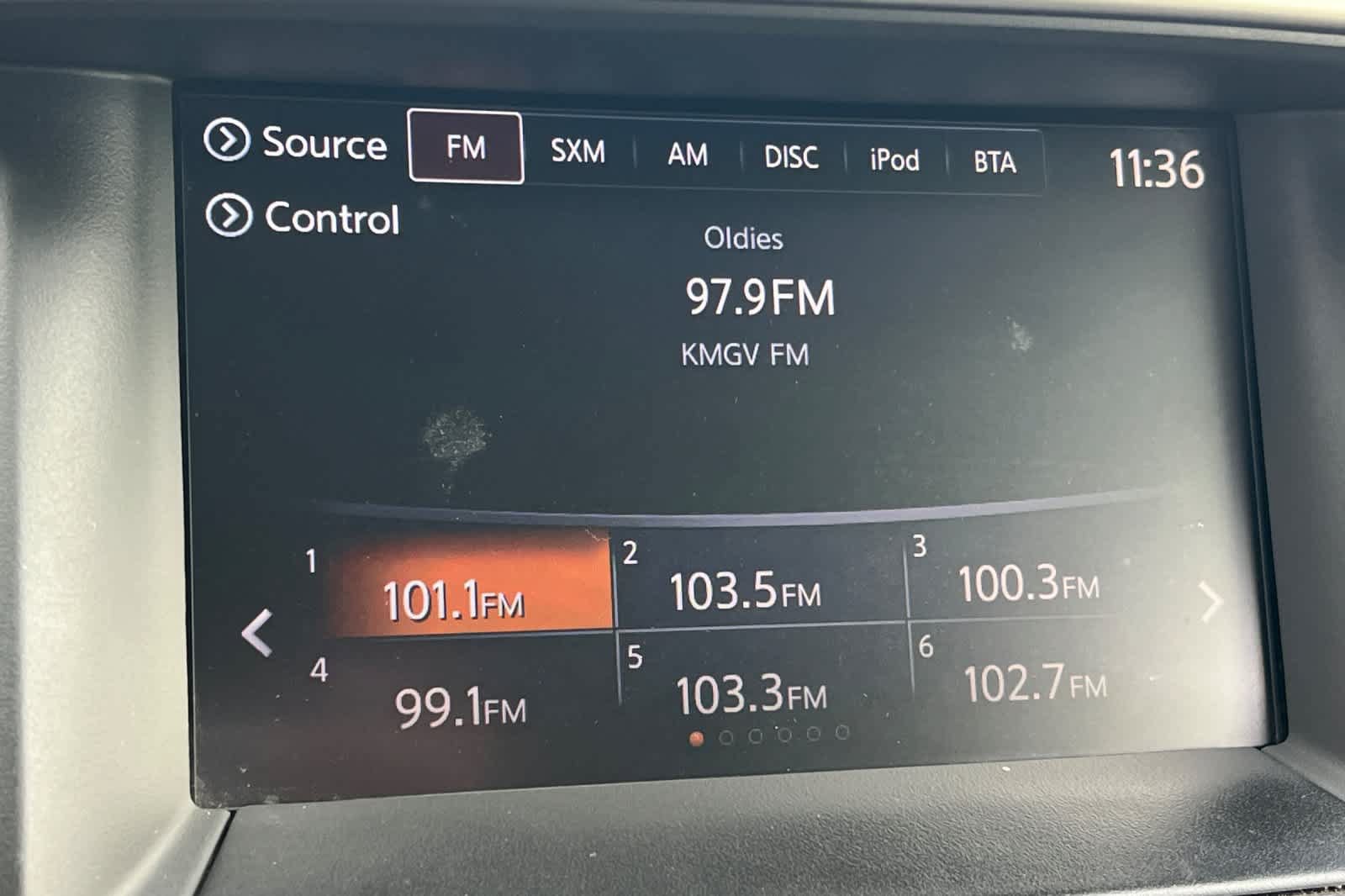 Used 2018 Nissan Pathfinder SL FWD image 23