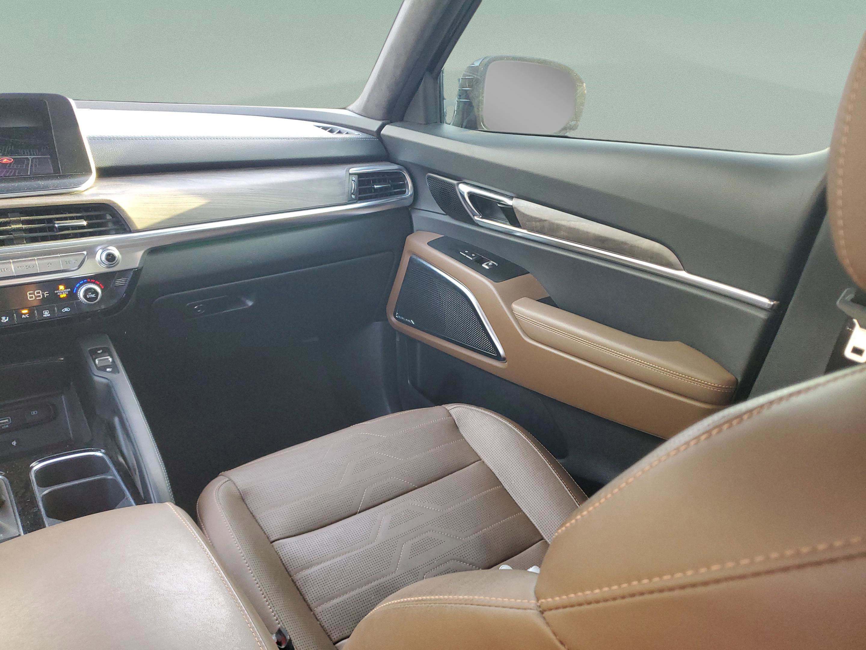 Certified 2022 Kia Telluride SX w/ SX Prestige Package image 11