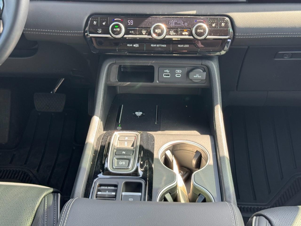 Certified 2025 Honda Pilot Elite image 16