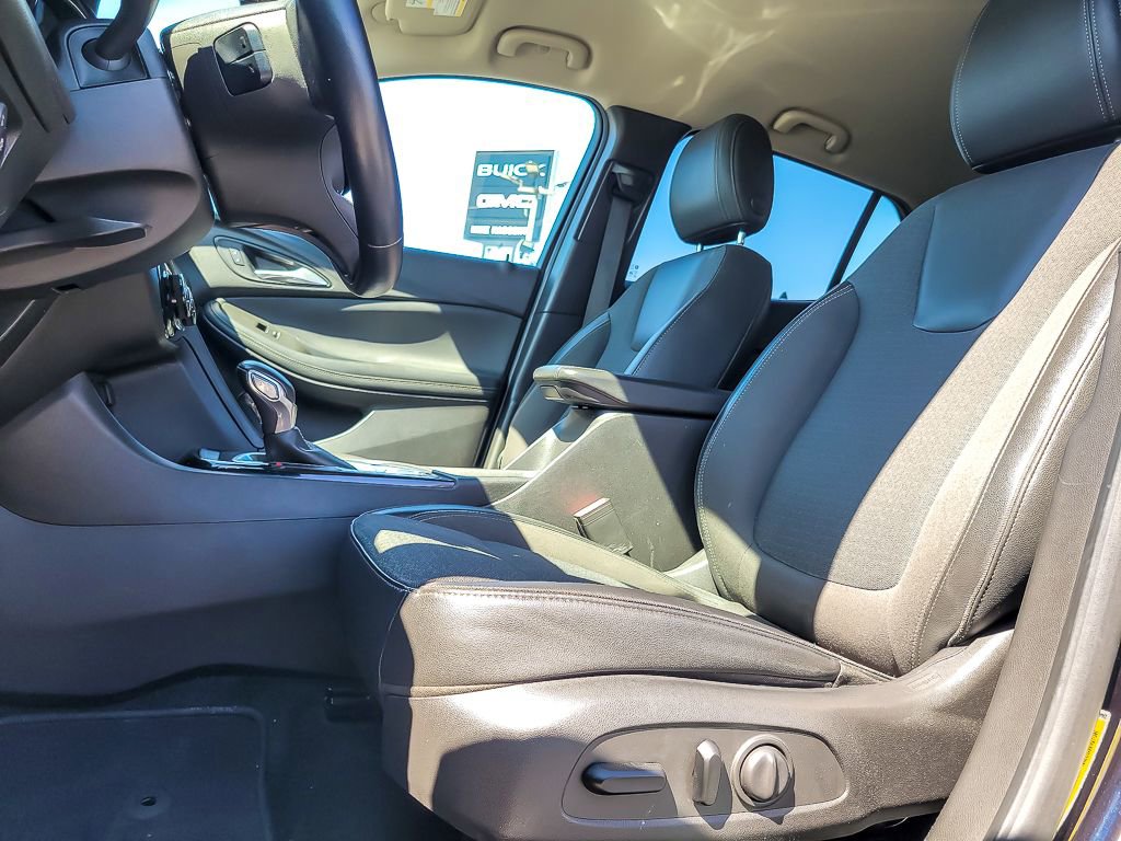 Used 2020 Buick Encore GX Select w/ Sport Touring Package image 7