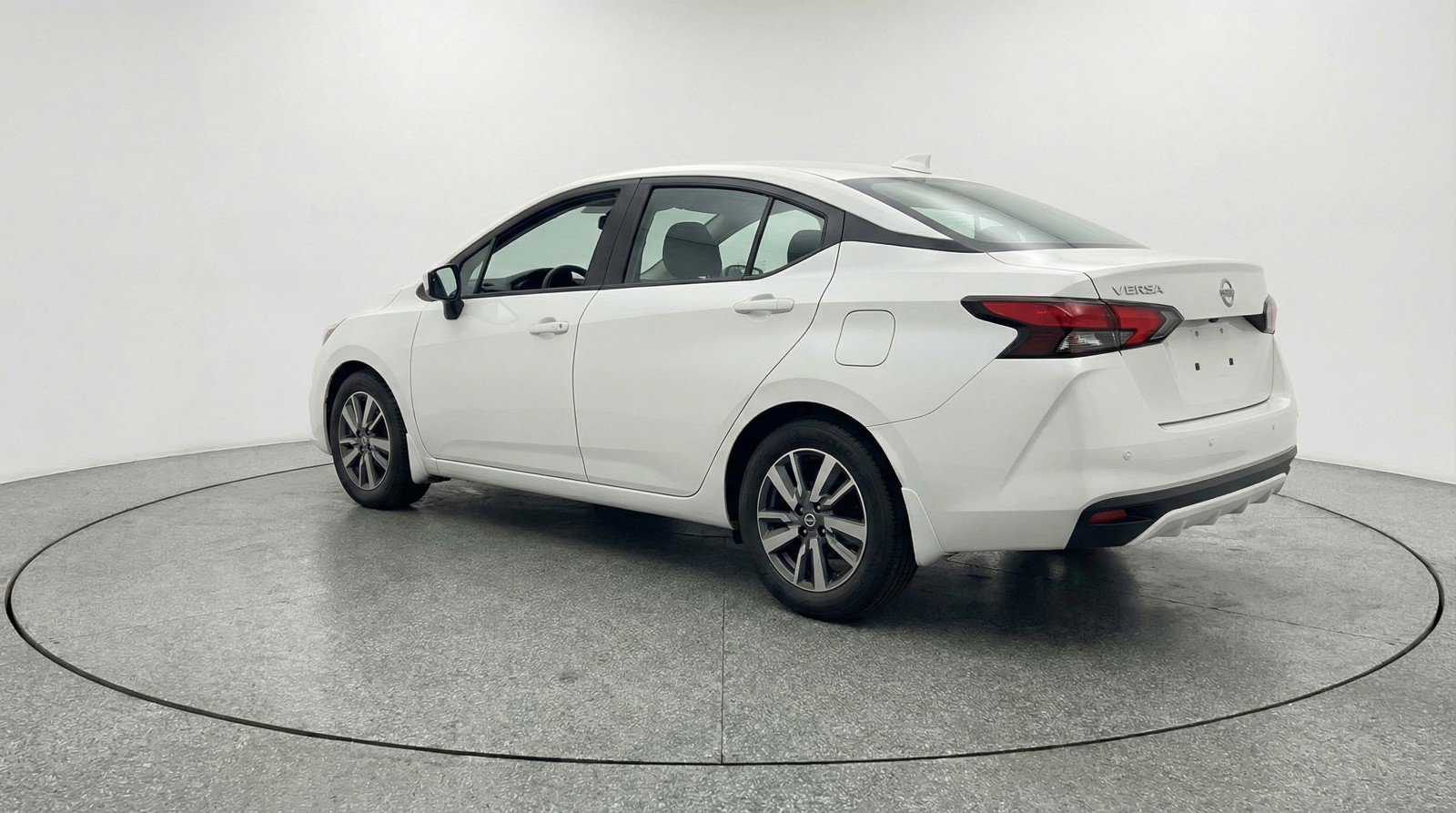 Used 2025 Nissan Versa SV FWD image 6