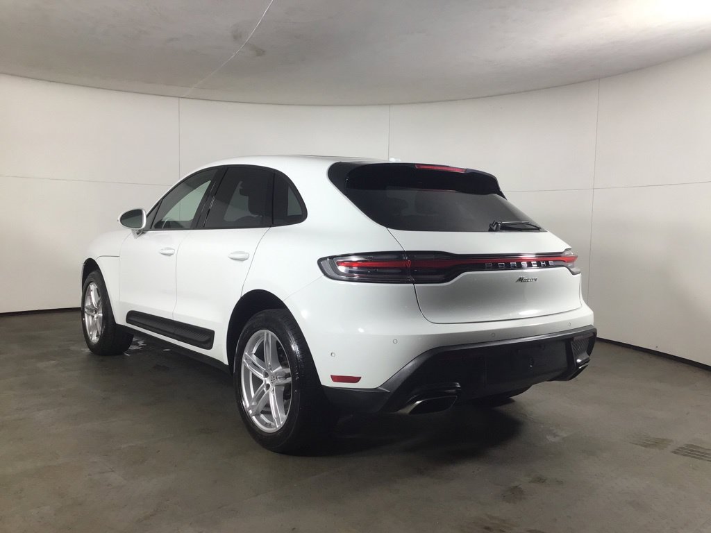 Certified 2023 Porsche Macan Turbo AWD/4WD image 3