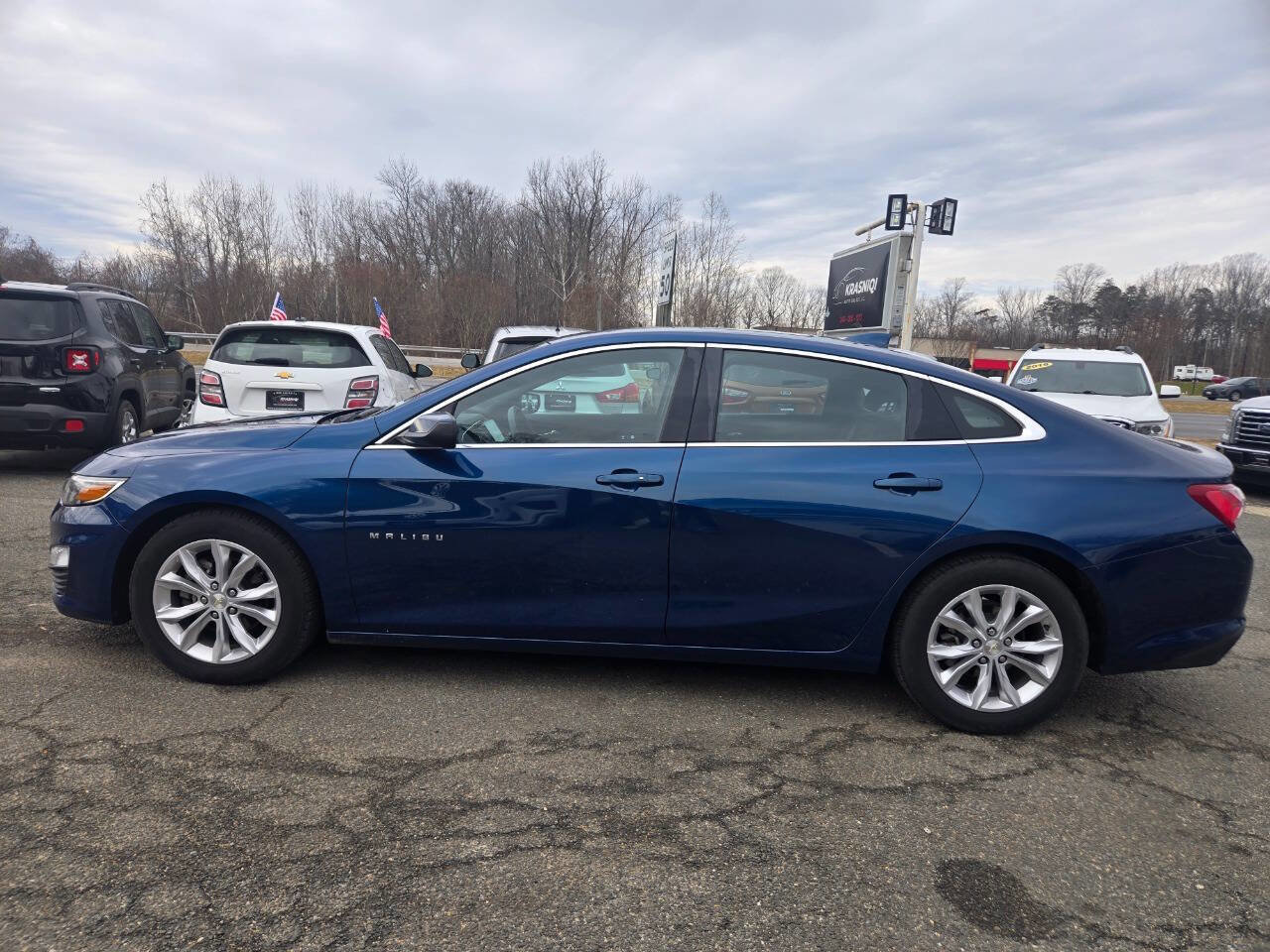 Used 2019 Chevrolet Malibu LT FWD image 11