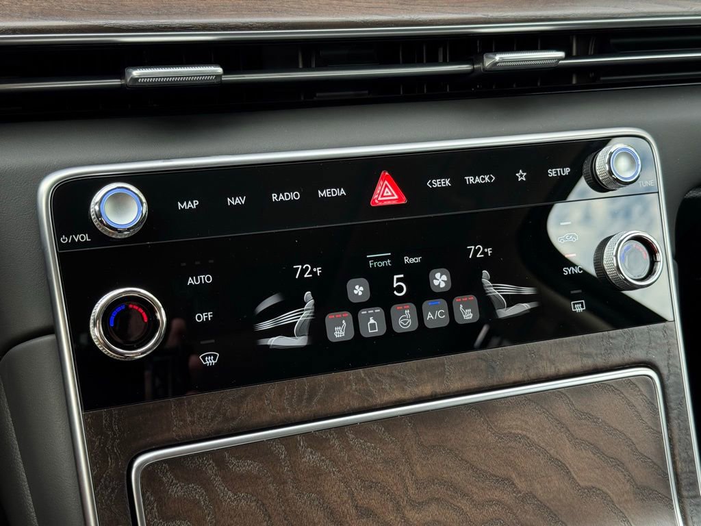 New 2026 Genesis GV80 2.5T Select image 32