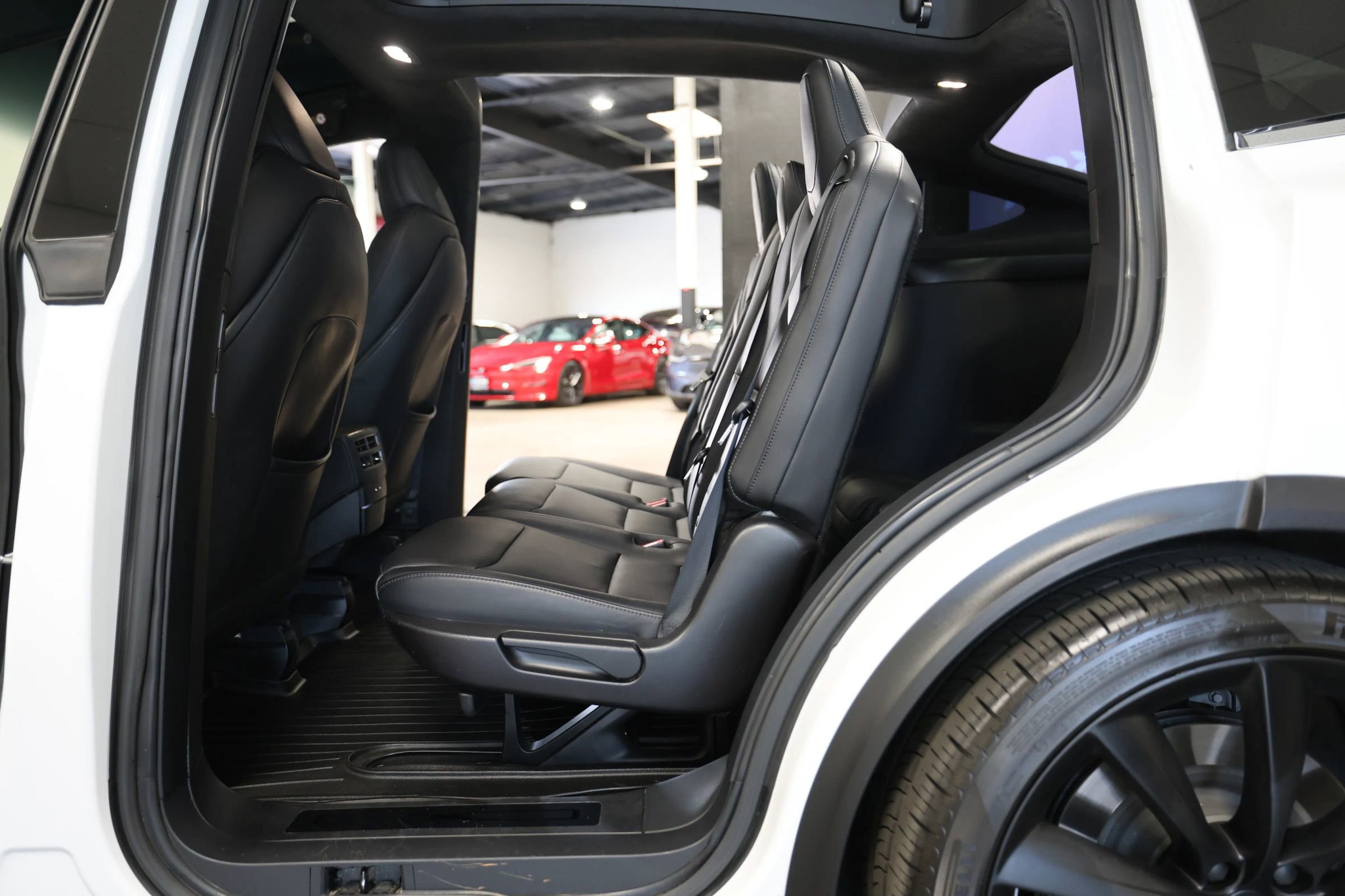 Used 2020 Tesla Model X Long Range AWD/4WD image 45