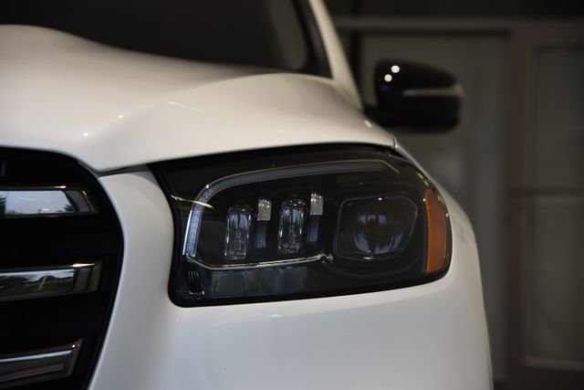 Used 2024 Mercedes-Benz GLS 450 4MATIC image 7