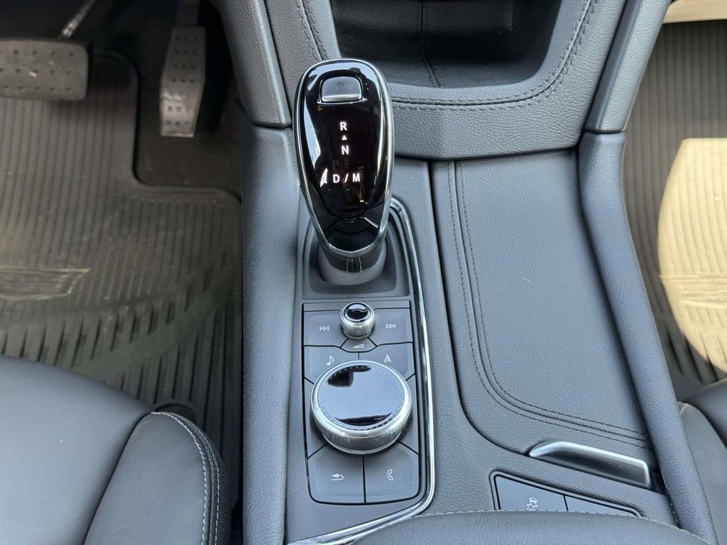 Used 2024 Cadillac XT5 Premium Luxury AWD/4WD image 6