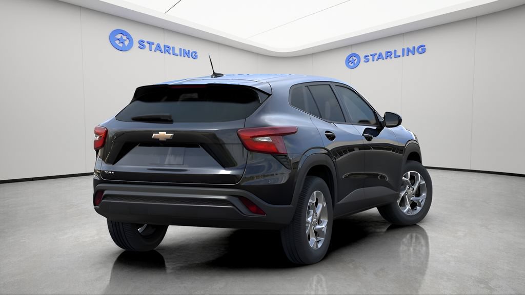 New 2026 Chevrolet Trax LS w/ LS Convenience Package FWD image 3