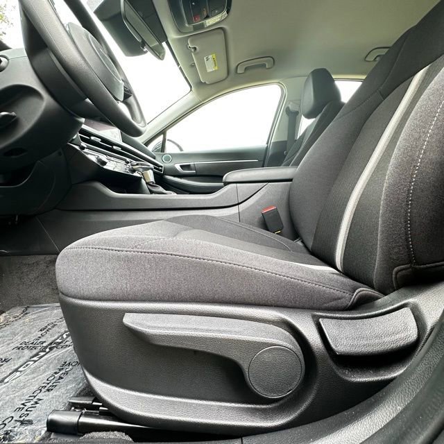 Certified 2025 Hyundai Sonata SE FWD image 11