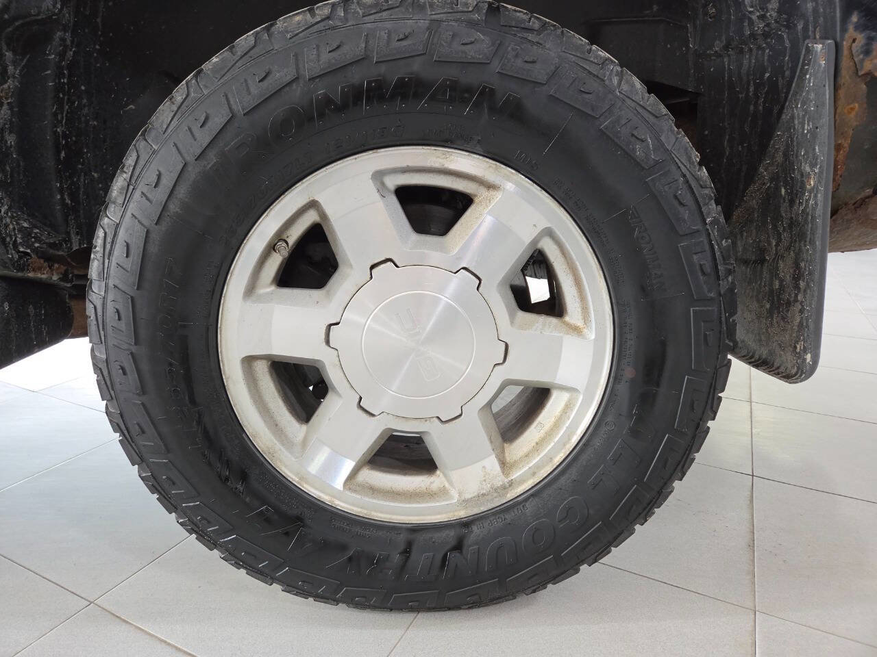 Used 2005 GMC Yukon SLT w/ SLT Preferred Equipment Group AWD/4WD image 11