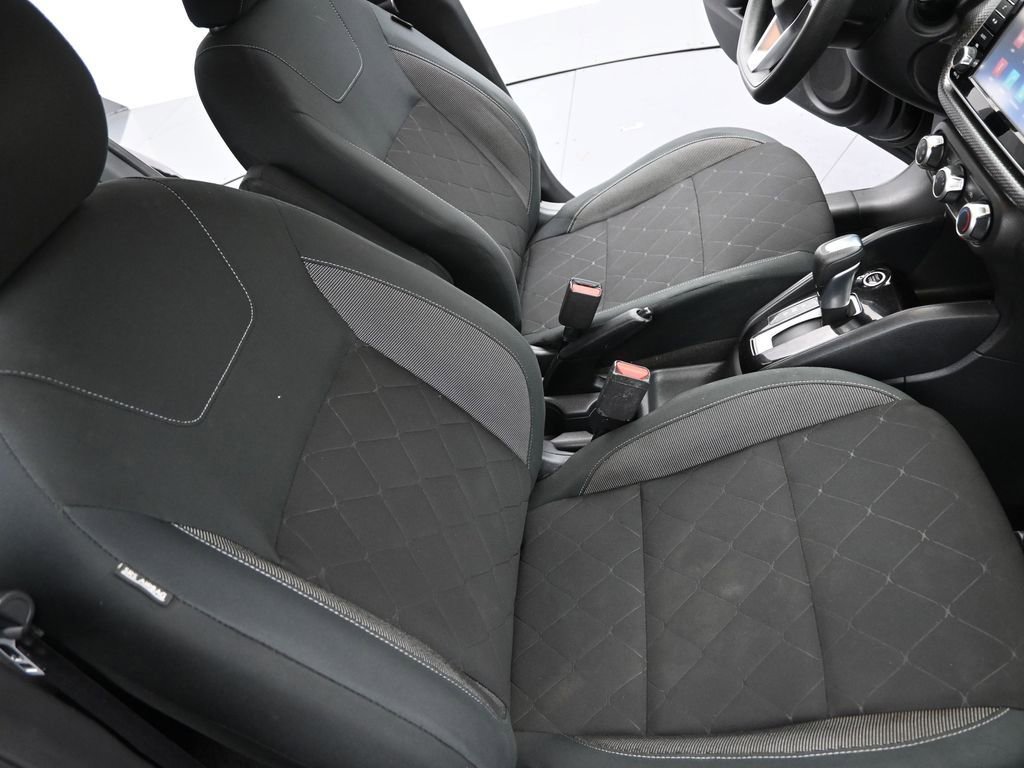 Used 2020 Nissan Kicks S image 11