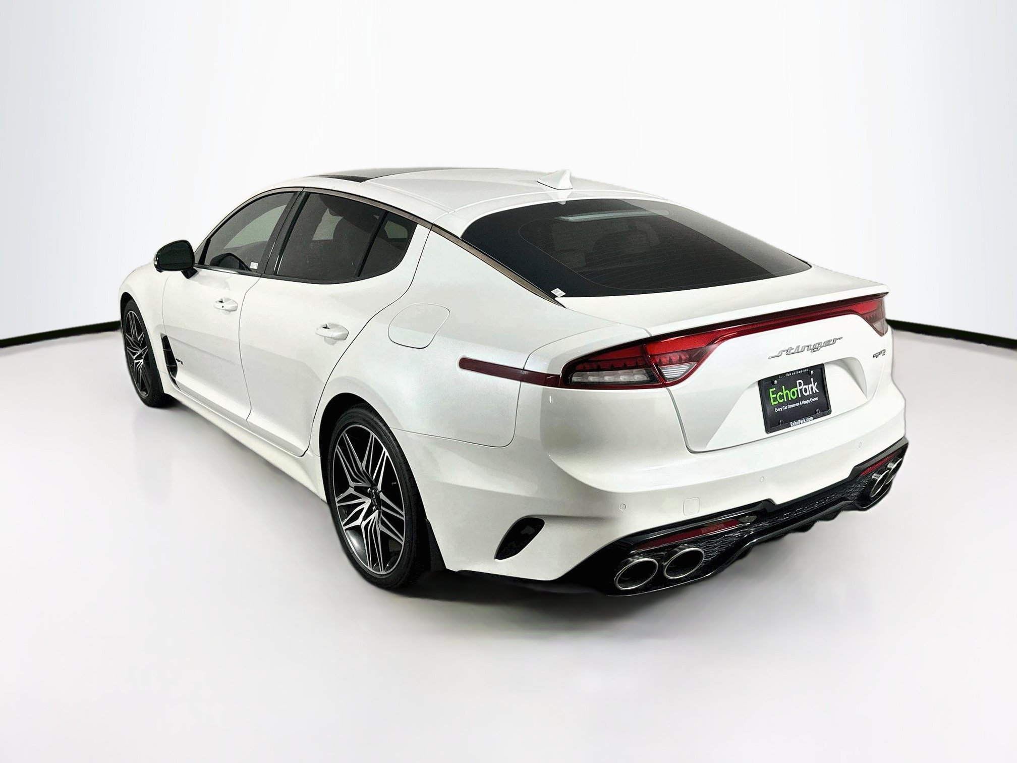 Used 2022 Kia Stinger GT2 RWD image 5