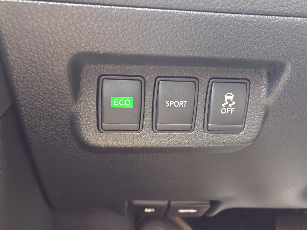 Used 2014 Nissan Sentra S FWD image 33