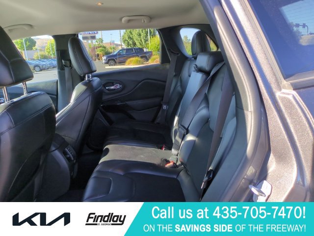 Used 2021 Jeep Cherokee Latitude Plus AWD/4WD image 28