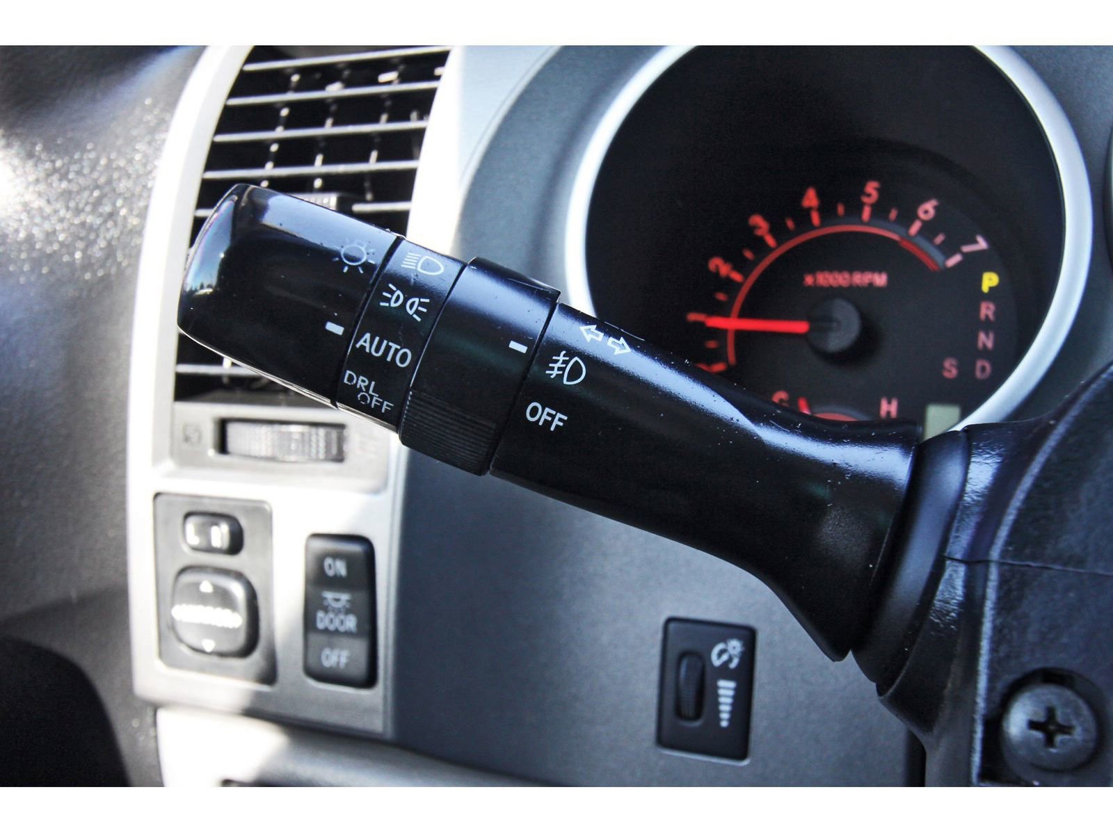 Used 2014 Toyota Sequoia SR5 image 20