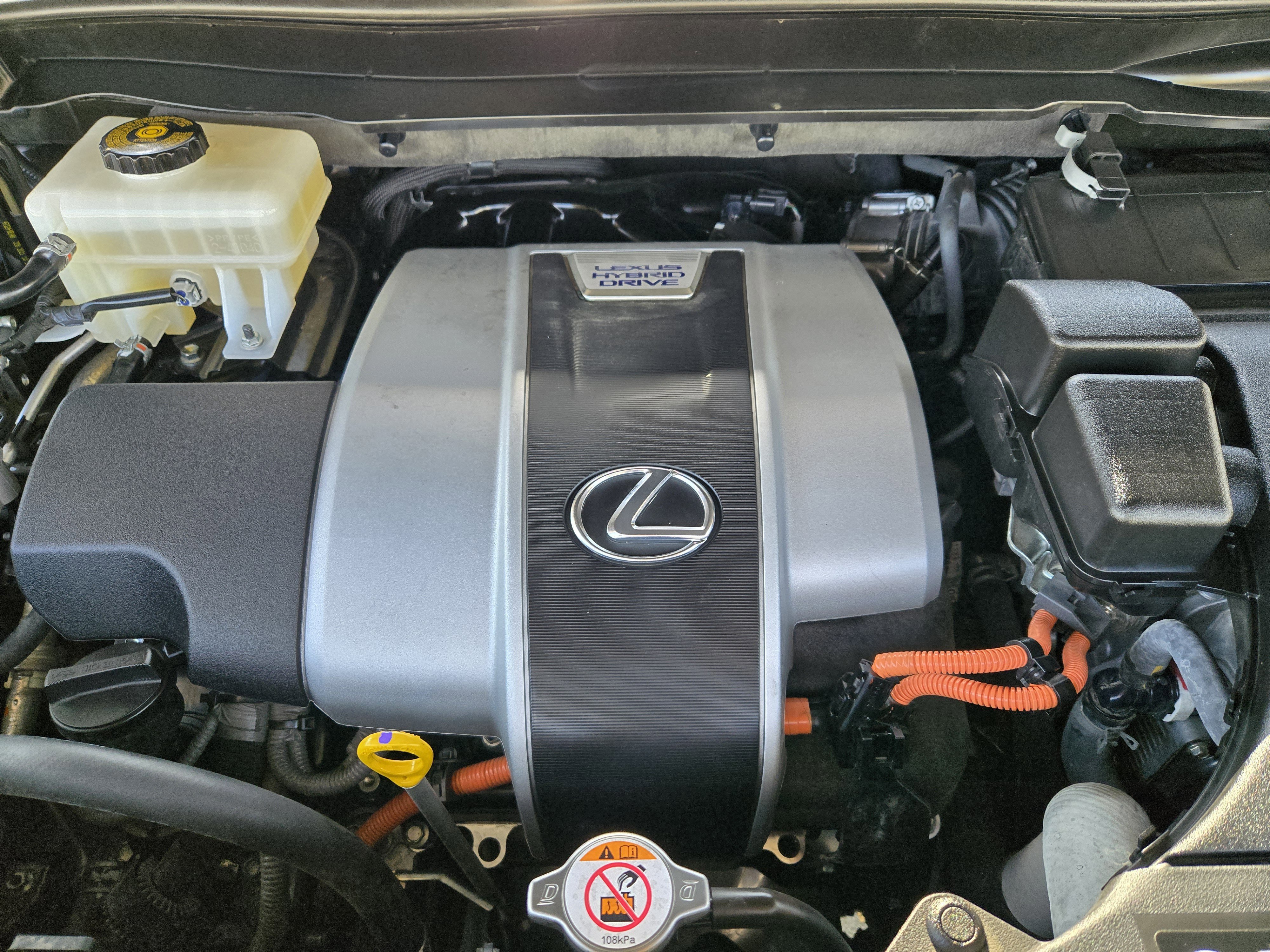 Used 2022 Lexus RX 450h w/ Premium Package image 42